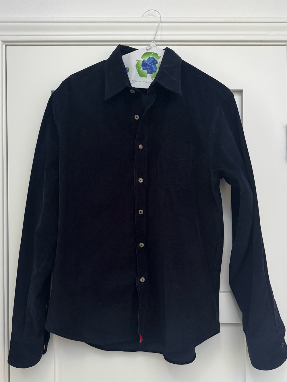 Untuckit Men's navy blue Corduroy Button-Up Shirt, size medium